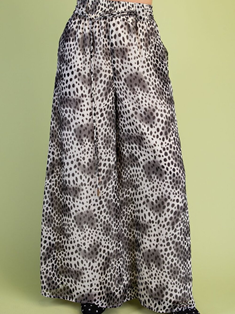 GiGio's Women Cheetah Print Wide Leg Pants - Picture 6 of 6